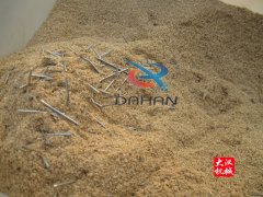 鋸末與電機軸芯分離設備：直線篩